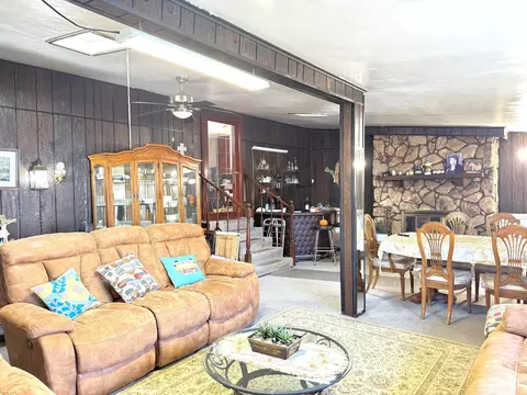 Living - 2606 Birch Ave, Whiting, IN 46394 photo 2 of 4