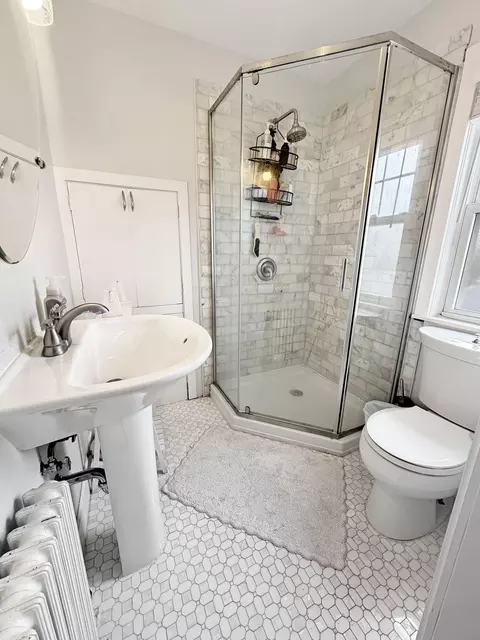 Bath - 1342 Lake Ave, Whiting, IN 46394 photo 2 of 2