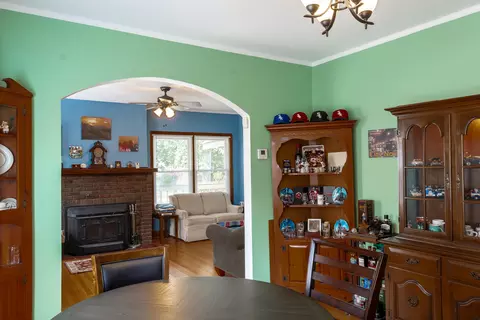 Dining - 226 169th St, Hammond, IN 46324 photo 2 of 2