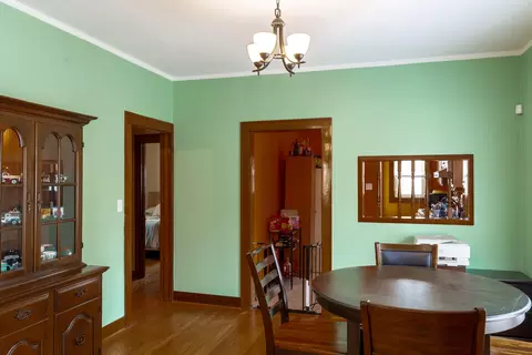 Dining - 226 169th St, Hammond, IN 46324 photo 1 of 2