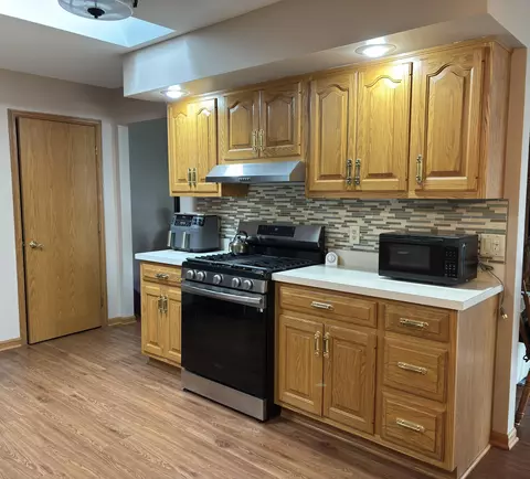 Kitchen - 345 W Eastland Cir, Lowell, IN 46356 photo 2 of 2
