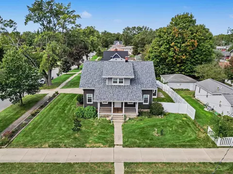 901 Campbell St, Valparaiso, IN 46385