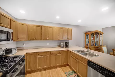 Kitchen - 1712 E 106th Ave, Crown Point, IN 46307 photo 2 of 2