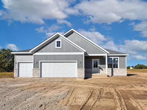 2754 Calabria Ln, Valparaiso, IN 46385