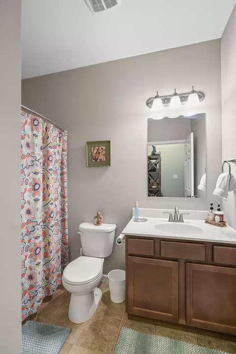 Bath - 11540 Vermont Ct, Crown Point, IN 46307 photo 1 of 2