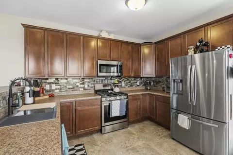 Kitchen - 11540 Vermont Ct, Crown Point, IN 46307 photo 2 of 3