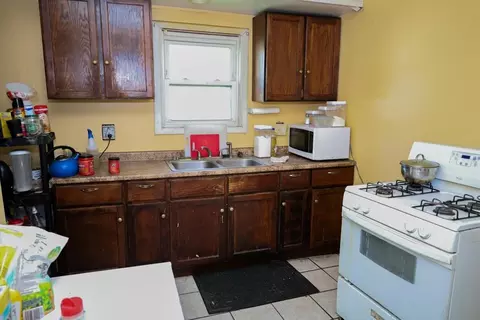 355 Lincoln St, Gary, IN 46402 photo 4