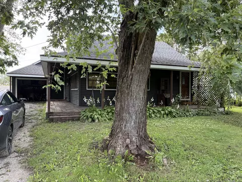 8082 N Hughes St, Monticello, IN 47960