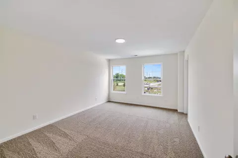 Bedroom - 12922 Maryland St, Crown Point, IN 46307 photo 5 of 7
