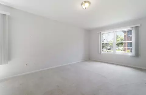 Bedroom - 629 Cambridge Ct #1-D, Munster, IN 46321 photo 1 of 3