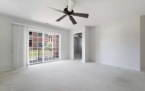 Living - 629 Cambridge Ct #1-D, Munster, IN 46321 photo 1 of 2