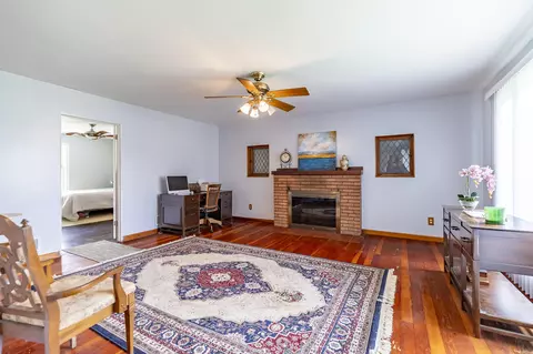Living - 604 213th St, Dyer, IN 46311 photo 1 of 4
