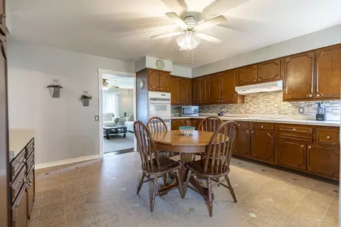 Kitchen - 604 213th St, Dyer, IN 46311 photo 2 of 3