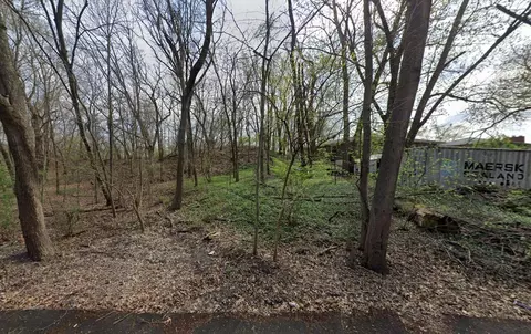 7311 Ash Ave, Gary, IN 46403 photo 2