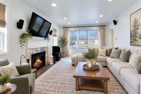 Living - 8039 Forest Ave, Munster, IN 46321 photo 2 of 7