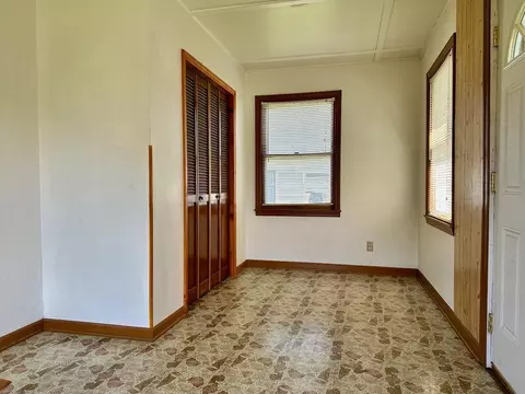 403 Shield St, Knox, IN 46534 photo 4