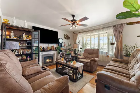 Living - 303 Minter Dr, Griffith, IN 46319 photo 1 of 4