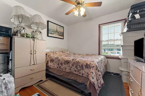 Bedroom - 303 Minter Dr, Griffith, IN 46319 photo 3 of 4