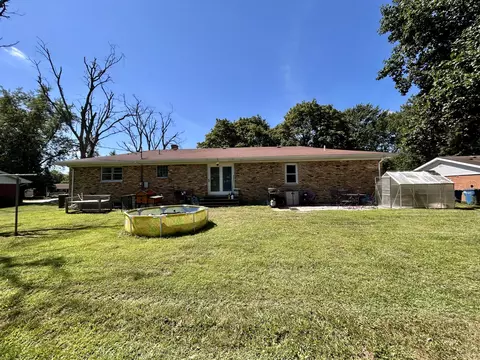 Exterior - 211 Carnation St, De Motte, IN 46310 photo 3 of 7