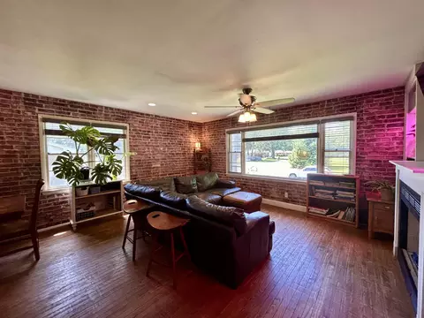 Living - 211 Carnation St, De Motte, IN 46310 photo 2 of 4