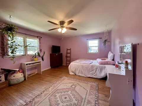 Bedroom - 211 Carnation St, De Motte, IN 46310 photo 3 of 5