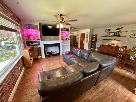 Living - 211 Carnation St, De Motte, IN 46310 photo 3 of 4
