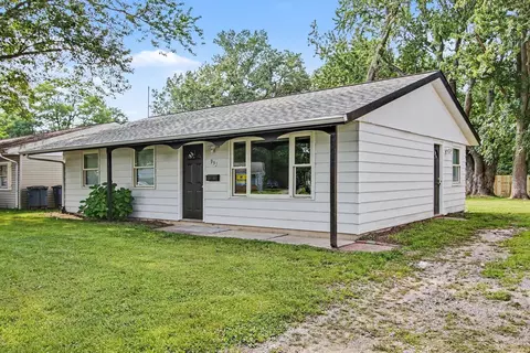 933 Henry St, Michigan City, IN 46360