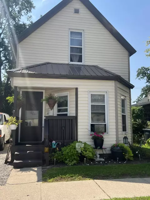 113 E Vine St, Rensselaer, IN 47978