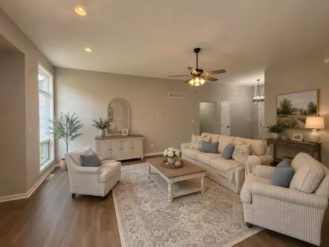 Living - 741 S Broad St, Griffith, IN 46319 photo 3 of 4