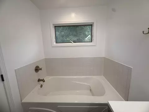 Bath - 741 S Broad St, Griffith, IN 46319 photo 4 of 5