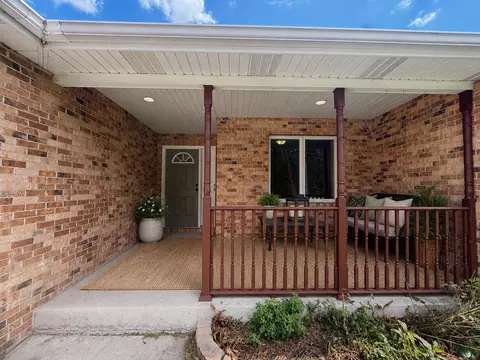 Exterior - 741 S Broad St, Griffith, IN 46319 photo 2 of 8