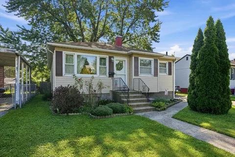 7613 S Mccook Ave, Hammond, IN 46323