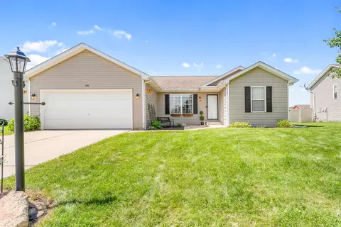 705 Carla Ann Dr, Westville, IN 46391