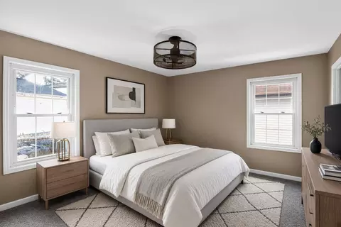 Bedroom - 2706 Streamside Dr, Columbus, IN 47203 photo 1 of 9