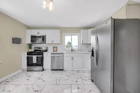 Kitchen - 519 E North St, Crown Point, IN 46307 photo 2 of 4