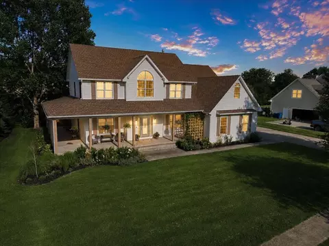 1909 Catkin Cir, Chesterton, IN 46304