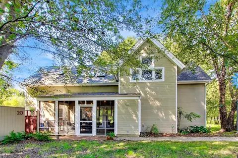 20 Tryon Farm Ln, Michigan City, IN 46360