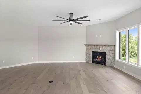 Living - 8432 Shell Dr, Saint John, IN 46373 photo 1 of 2
