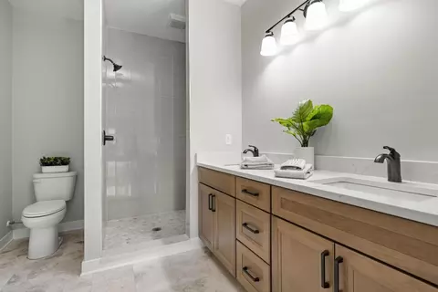 Bath - 8432 Shell Dr, Saint John, IN 46373 photo 2 of 3