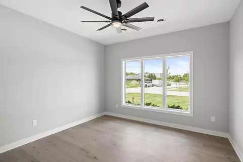 Bedroom - 8432 Shell Dr, Saint John, IN 46373 photo 4 of 5