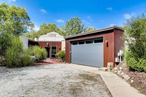 33 Tryon Farm Ln, Michigan City, IN 46360