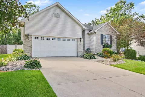 325 Galway Dr, Valparaiso, IN 46385