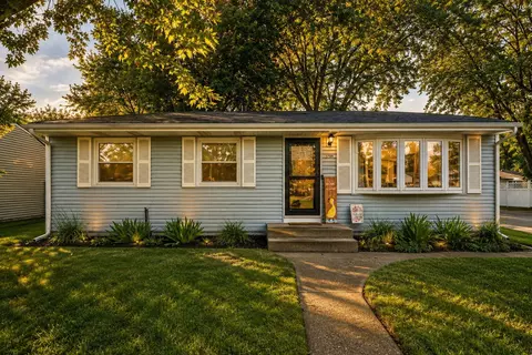 5789 Springfield Ave, Portage, IN 46368