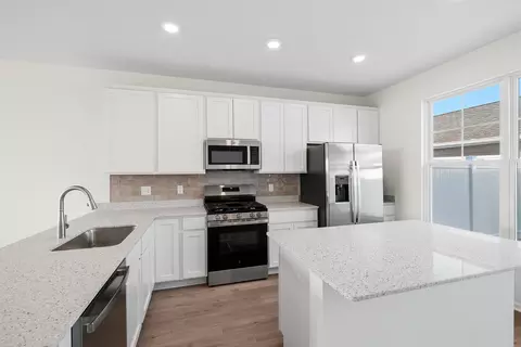Kitchen - 1609 Parkside Ln #G, Dyer, IN 46311 photo 1 of 3