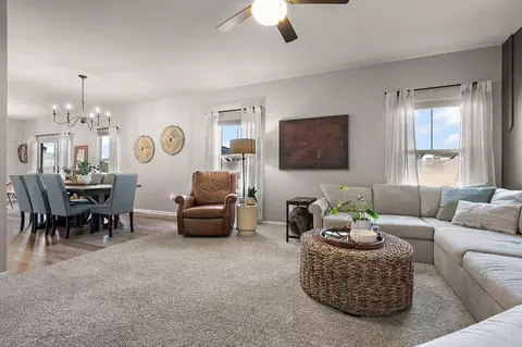 Living - 11271 Elkhart Cir, Crown Point, IN 46307 photo 4 of 4