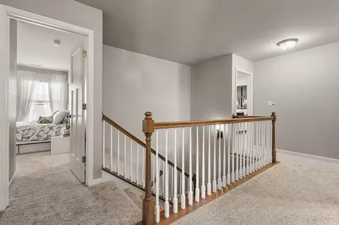 Entry Way - 11271 Elkhart Cir, Crown Point, IN 46307 photo 4 of 4