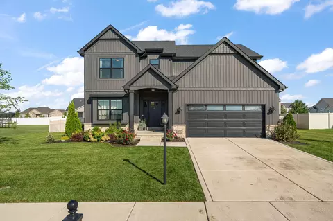 Exterior - 11271 Elkhart Cir, Crown Point, IN 46307 photo 9 of 9