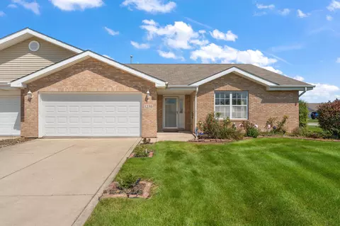 1230 W 82nd Ln, Merrillville, IN 46410