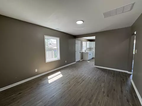 Living - 1724 Lake Ave, Whiting, IN 46394 photo 5 of 6