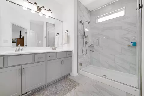 Bath - 701 Verdano Ter, Crown Point, IN 46307 photo 1 of 3